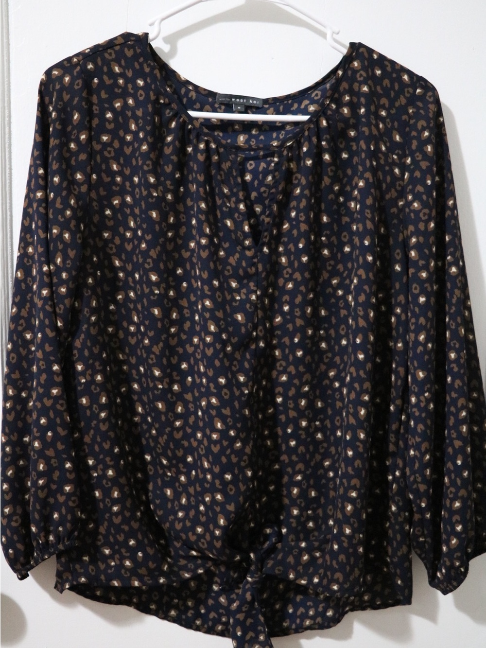 West Kei Navy and Metallic Gold Leopard-Print Tie-Hem Blouse